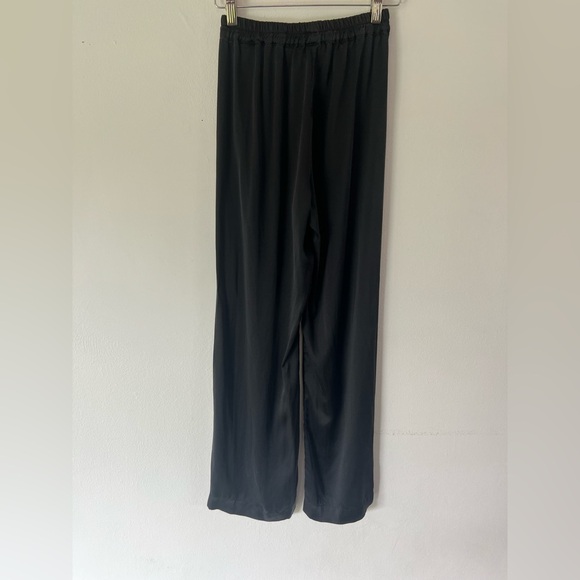 Sleeper Black Silk Satin Long Sleeve Top & Pull-On Pants Pajama Set Size Small - Picture 3 of 12
